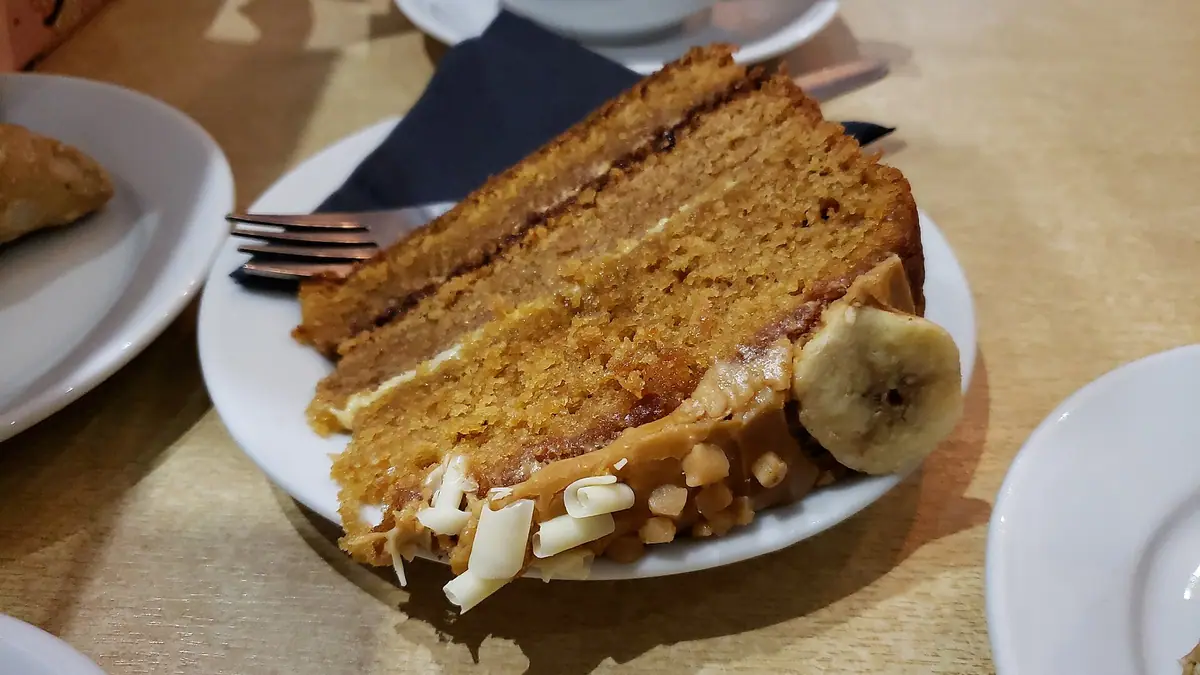 Meadow Row Tea Rooms – cake shop in Buckingham town centre